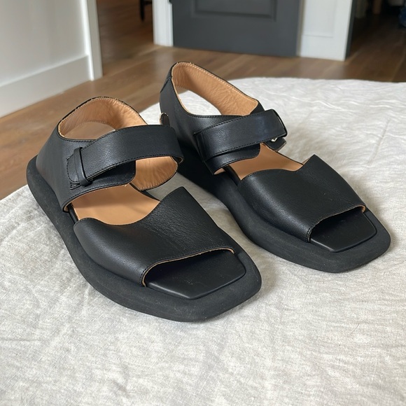 Paloma Barcelo Jari Flat sandals in black nappa leather - Picture 3 of 13